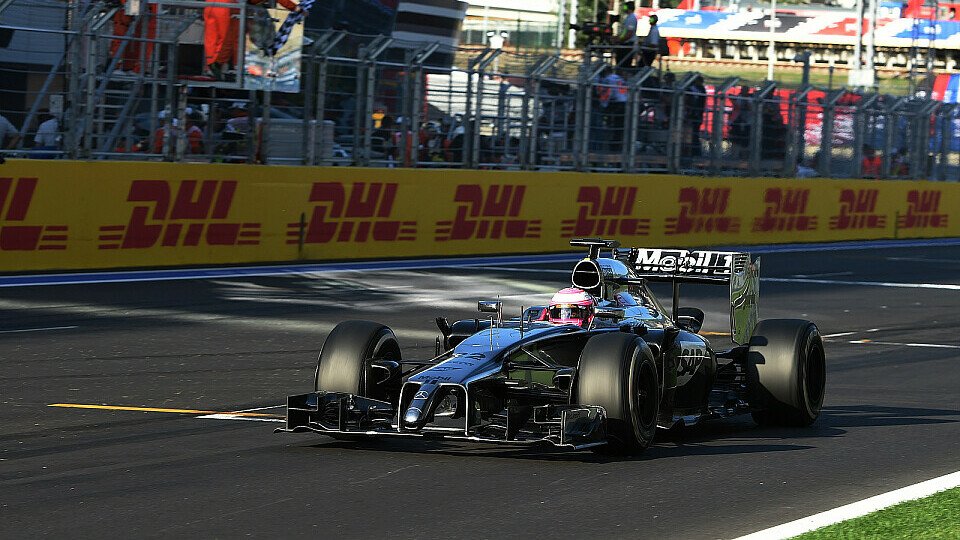 Jenson Button und McLaren haben P5 bei den Konstrukteueren zurück, Foto: Sutton