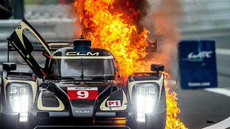 Der spektakulärste Moment des Jahres: Feuer am Kaffer-Lotus bei der WEC in Fuji, Foto: Adrenal Media