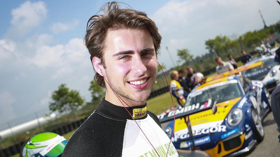 Lukas Schreier freut sich über Platz zwei in der Rookie-Wertung, Foto: ZaWotec Racing