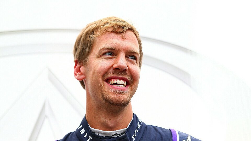 Vettel darf noch nicht über seine Zukunft sprechen, Foto: Red Bull Racing