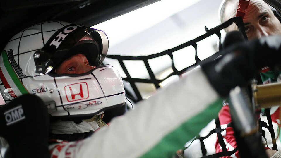 Tarquini saß schon drei Tage im Testauto, Foto: WTCC