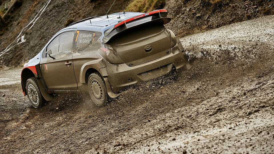Die WRC in Wales ist geprägt durch schlammige Straßen, Foto: Sutton