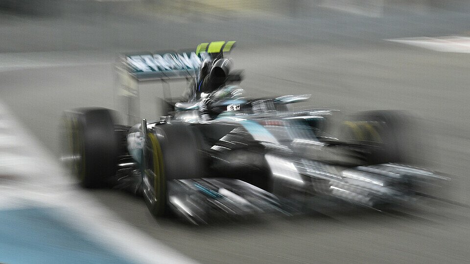 Nico Rosberg hat Lewis Hamilton vier Zehntel aufgebrummt, Foto: Sutton