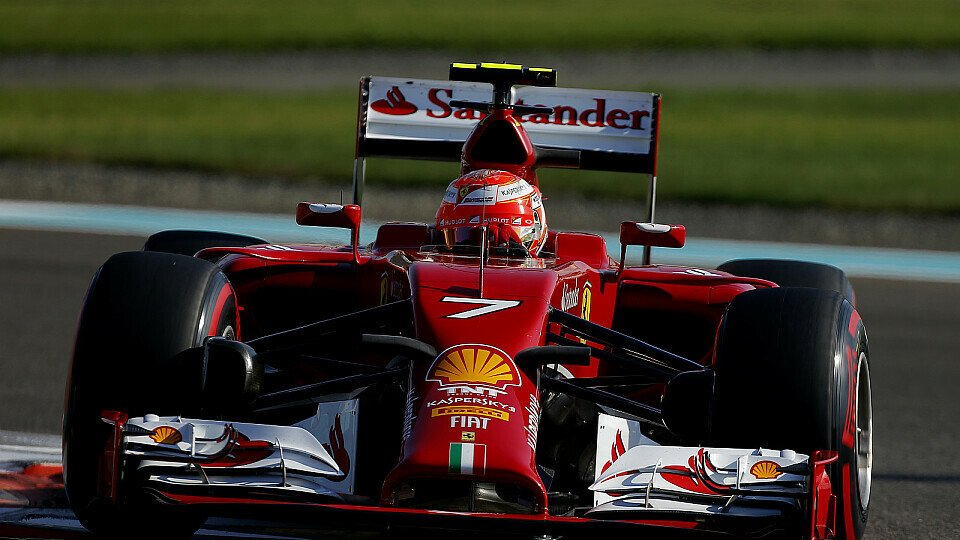 Kimi Räikkönen hat sich gegen Fernando Alonso durchgesetzt, Foto: Sutton