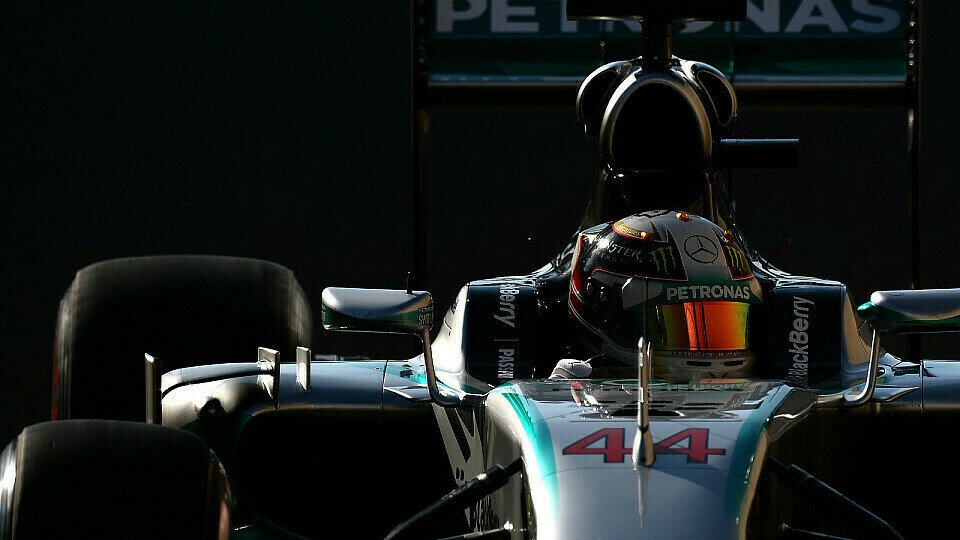 Lewis Hamilton will bei Nummer 44 bleiben, Foto: Sutton
