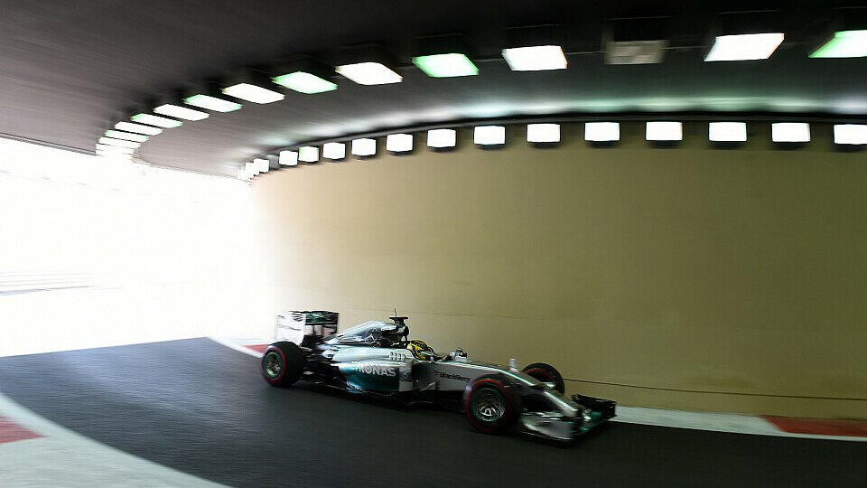 Pirelli lädt zum Reifentest in Abu Dhabi, Foto: Sutton