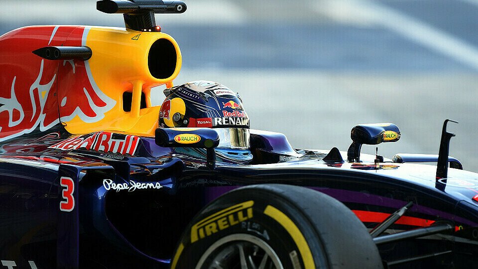 Daniel Ricciardo beendete für Red Bull am Mittwoch die Saison 2014, Foto: Sutton
