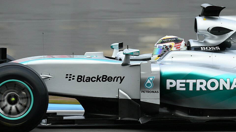 Sieht ein bisschen aus wie der Hulk, dieser Mercedes F1 W06 Hybrid, Foto: Sutton