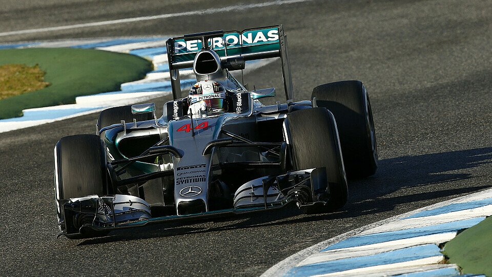 Weltmeister Lewis Hamilton startet in die heiße Phase der Saisonvorbereitung, Foto: Mercedes-Benz