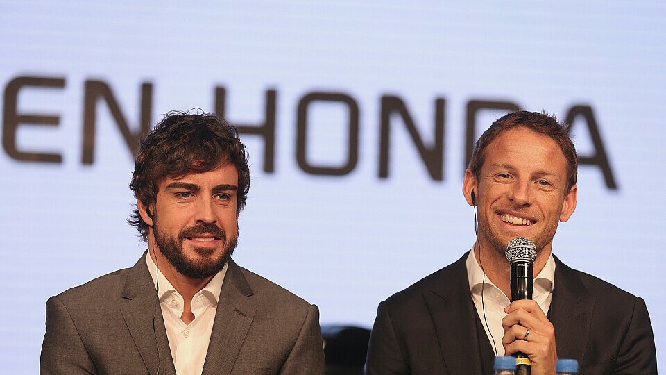 John Watson sieht Fernando Alonso gegenüber Jenson Button im Vorteil, Foto: Honda