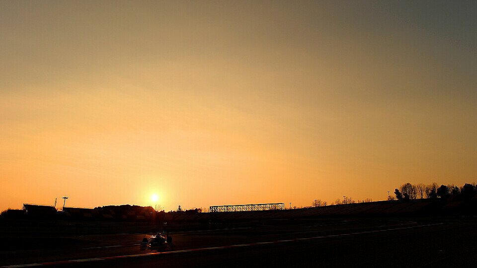 Die Sonne geht auf für das Formel-1-Wochenende., Foto: Sutton