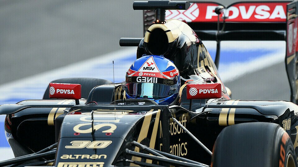 Jolyon Palmer nahm erstmals im Lotus E23 Platz, Foto: Sutton