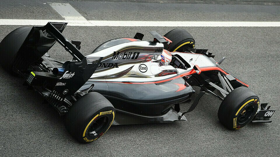 McLaren-Honda liegt hinter dem Testplan, Foto: Sutton