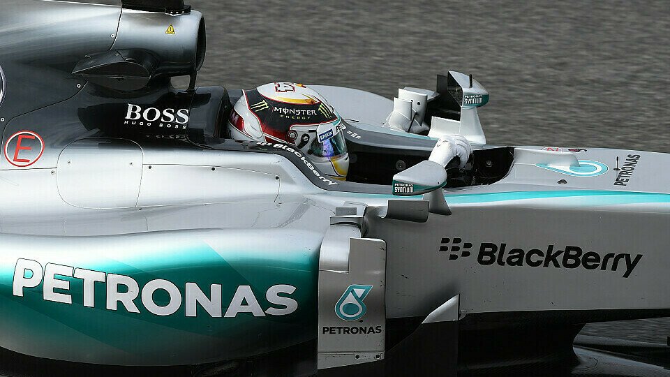 Toto Wolff hat keine Zweifel, dass Lewis Hamilton auch nächste Saison in einem Mercedes sitzen wird., Foto: Sutton