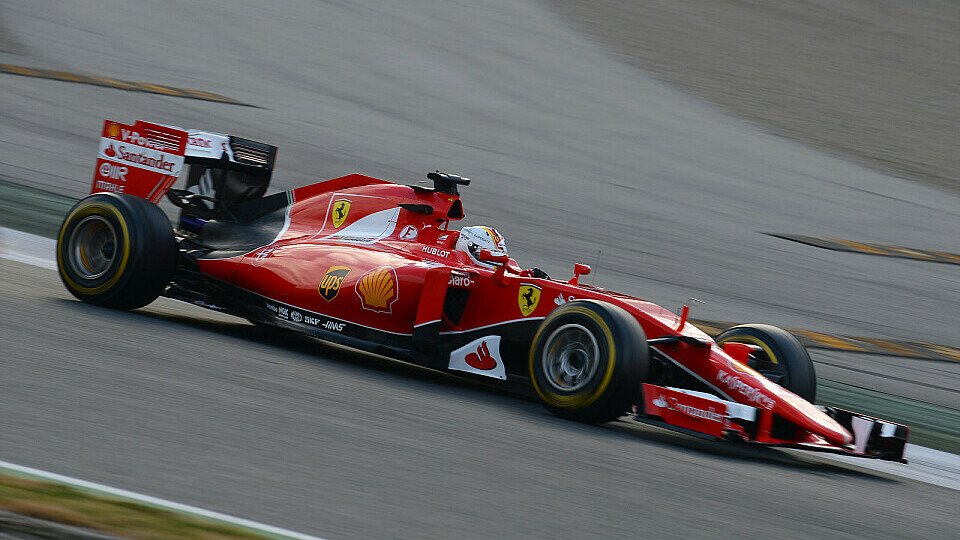 Sebastian Vettel sitzt heute für Ferrari im Auto, Foto: Sutton
