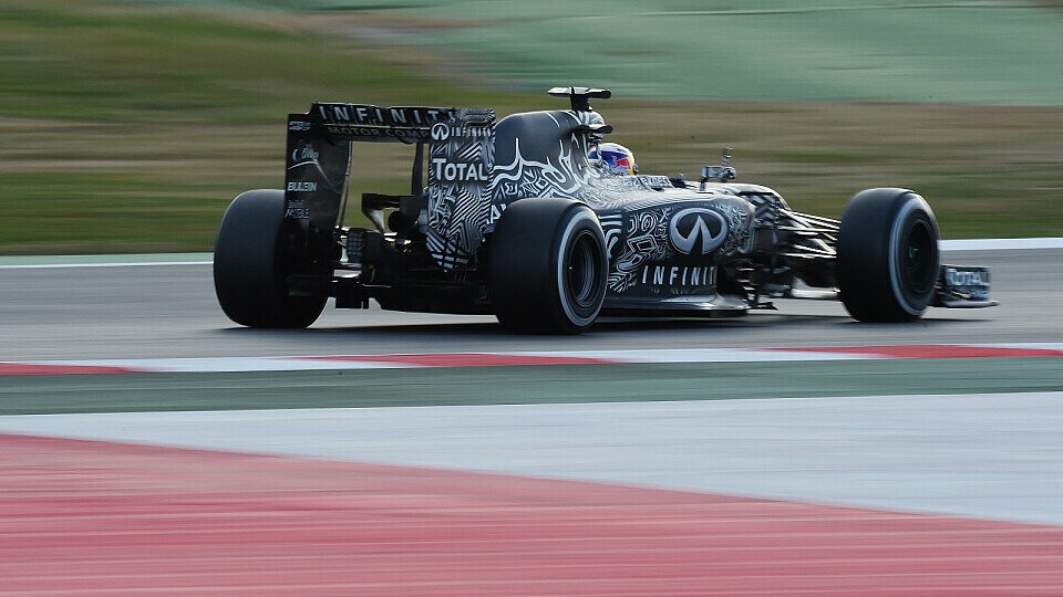 Daniel Ricciardo drehte unbeirrt seine Runden, Foto: Sutton