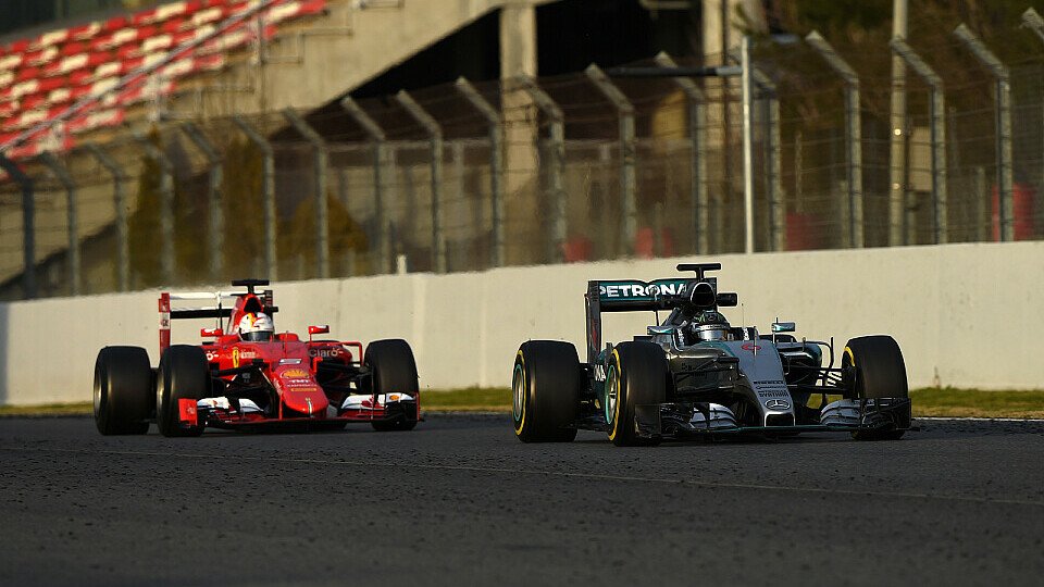 Sebastian Vettel sieht Ferrari direkt hinter Mercedes, Foto: Sutton