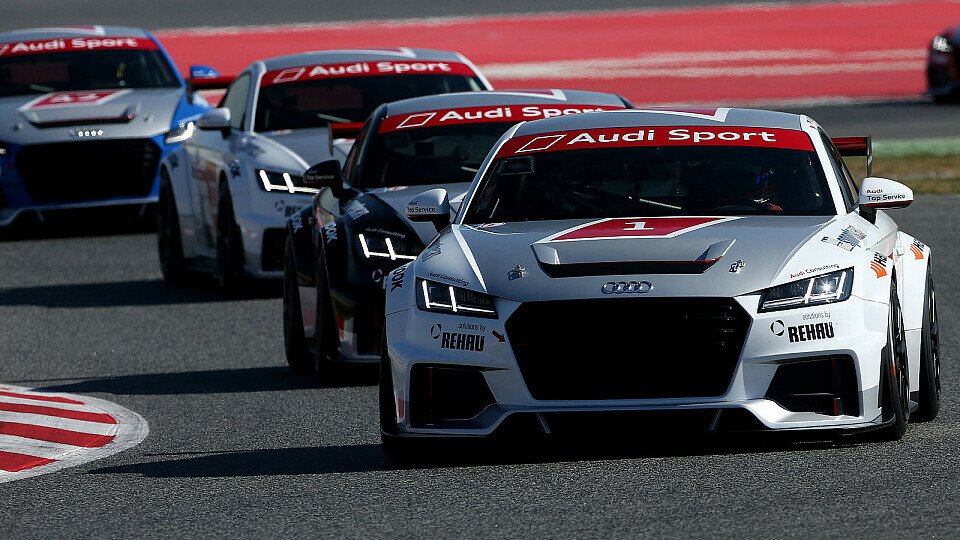 Die Teilnehmer des Audi Sport TT Cup drehten ihre ersten Testrunden, Foto: Audi