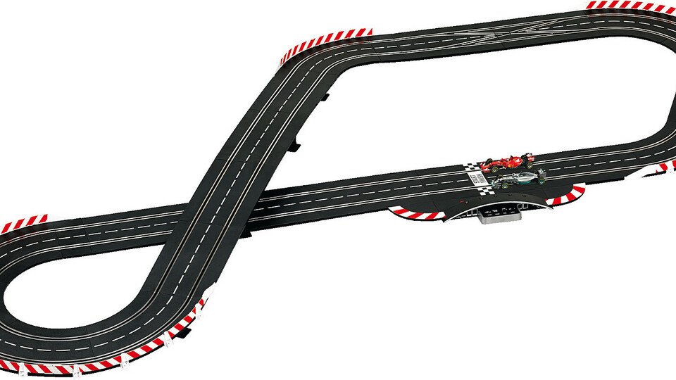 Viel Spaß mit dem neuen Carrera DIGITAL 132 Race'n Rush-Set (Farben und endgültiges Design vorläufig), Foto: Carrera