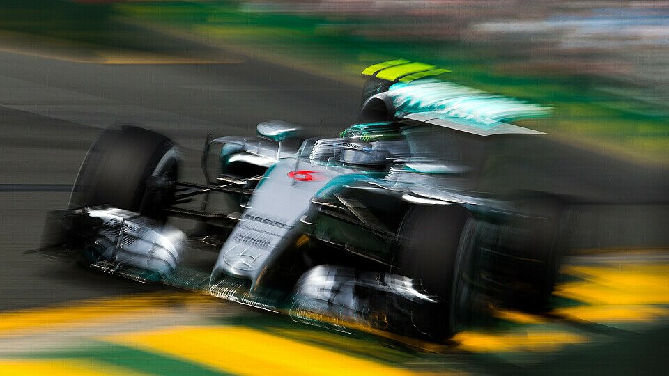 Pfeilschnell: Dank des überlegenen Mercedes W06 hat Nico Rosberg am Sonntag nur einen Gegner, Foto: Sutton
