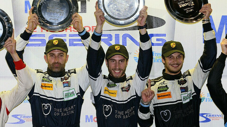 Mario Farnbacher (r.) gewann mit seinen Teamkollegen Ian James und Alex Riberas die 12 Stunden von Sebring, Foto: Porsche