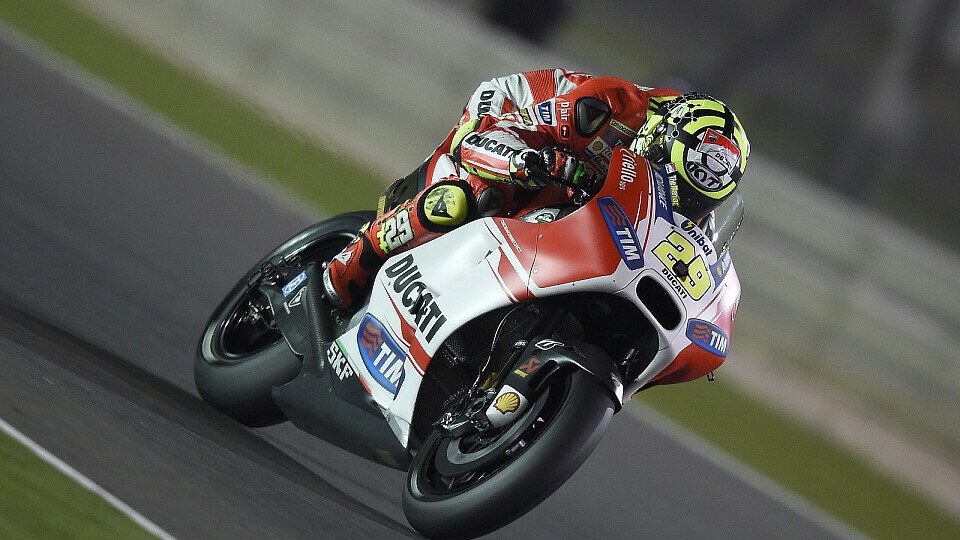 Kopf runter und klein machen - Andrea Iannone ist Anwärter auf die Pole Position, Foto: Ducati