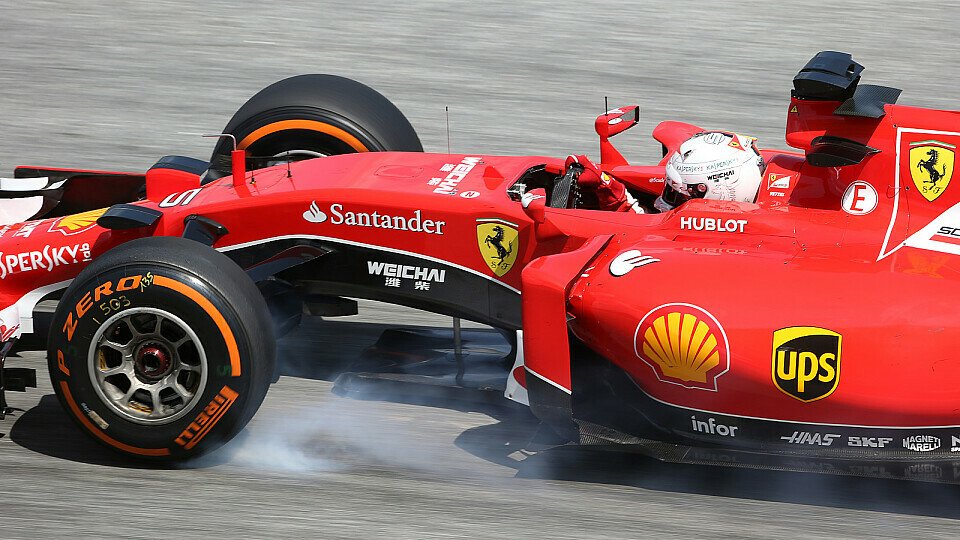 Sebastian Vettel kämpfte in Sepang mit den hohen Temperaturen, Foto: Sutton