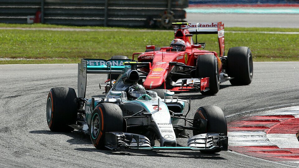 Nico Rosberg ärgerte sich nicht nur über den Ferrari-Sieg, Foto: Sutton