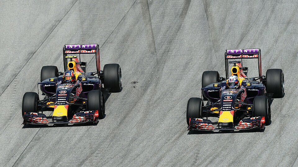Daniel Ricciardo und Daniil Kvyat werden sich auch in Bahrain mächtig für Punkte strecken müssen, Foto: Sutton