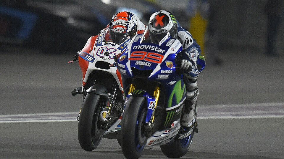 Dovizioso will sich Lorenzo nicht kampflos geschlagen geben, Foto: Yamaha