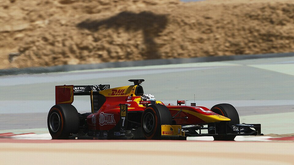 Jordan King setzte im ersten Training von Bahrain die Bestzeit, Foto: GP2