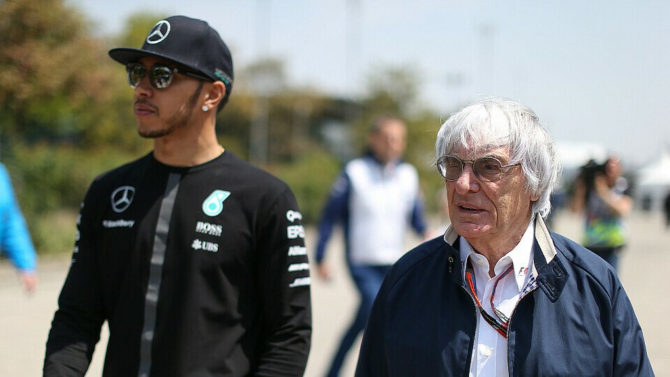 Bernie Ecclestone sieht Lewis Hamilton im Vorteil, Foto: Sutton