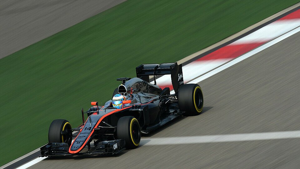 Fernando Alonso will morgen unbedingt ins Ziel kommen, Foto: Sutton