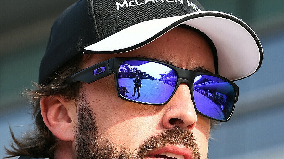 Im Kreuzfeuer der Kritik: Fernando Alonso, Foto: Sutton