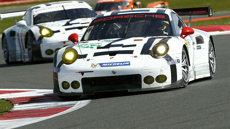 Voll dabei: Gelungener Saisonauftakt mit Podiumsplatz für den Porsche 911 RSR