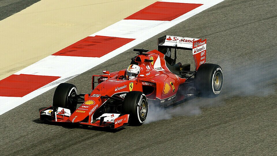 Sebastian Vettel knallte in Bahrain mit Sergio Perez zusammen, Foto: Sutton