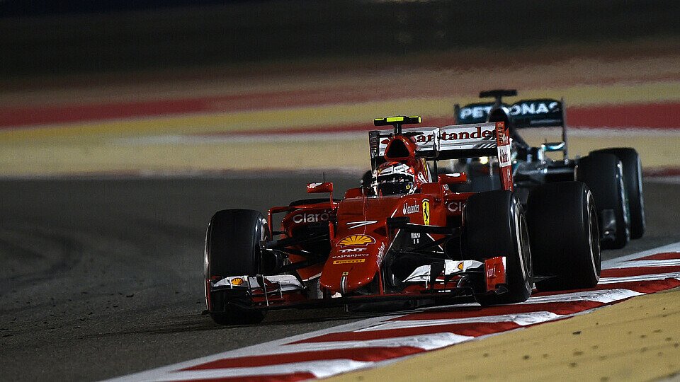 Kimi Räikkönen drängelte sich in Bahrain zwischen die Silberpfeile, Foto: Sutton