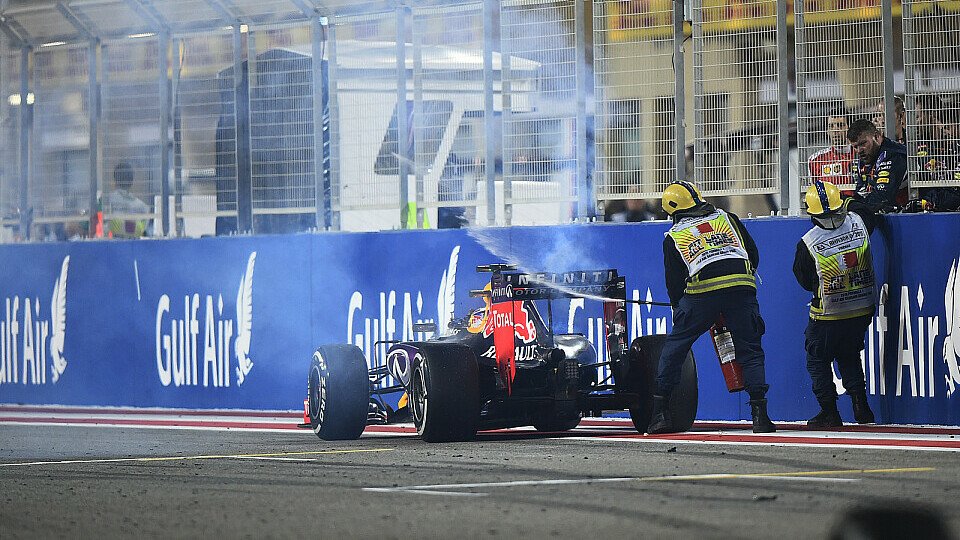 In Bahrain verabschiedete sich Ricciardos dritter Motor, Foto: Sutton