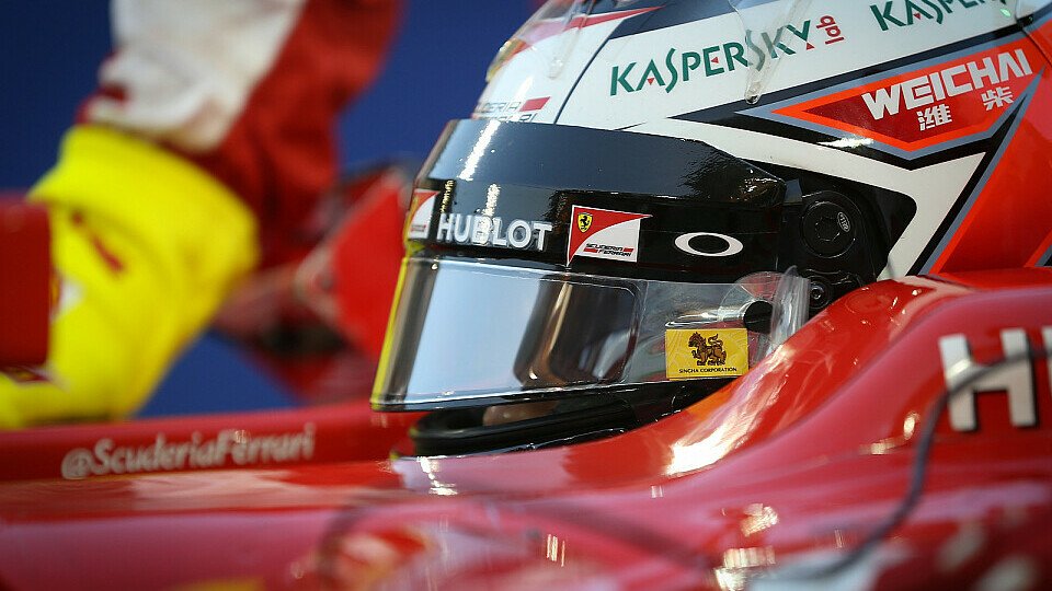Fährt Kimi Räikkönen auch 2016 für Ferrari? Mika Häkkinen ist sich nicht sicher
