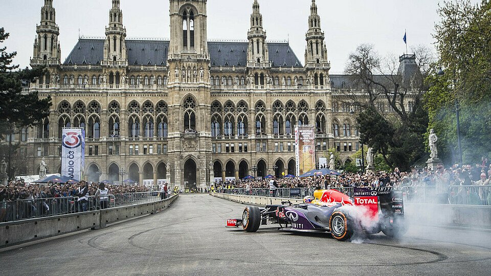 Daniel Ricciardo drehte in Wien seine Kreise, Foto: Red Bull
