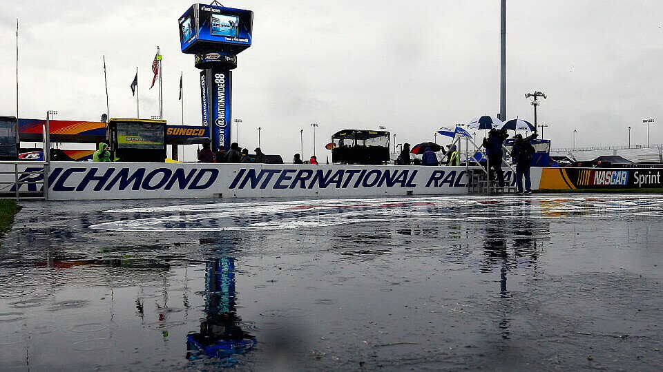 Heftige Regenschauer sorgten für eine Absage des Saturday-Night-Race in Richmond, Foto: NASCAR
