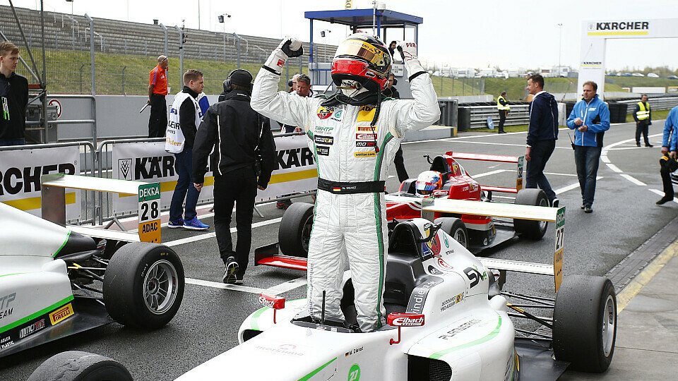 Perfekter Start für Marvin Dienst: Zweiter Sieg im zweiten Rennen, Foto: ADAC Formel 4