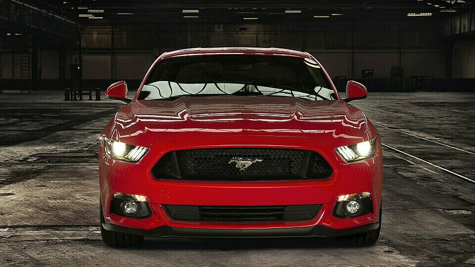 Einmal mit dem Mustang auf der Rennstrecke. Ford macht es möglich., Foto: Ford