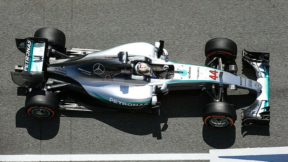 Lewis Hamilton schnappte sich die Bestzeit, Foto: Sutton