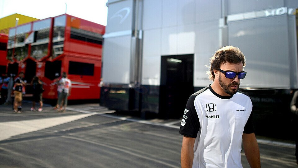 Fernando Alonso geht es weniger um das Nahziel Punkte, als vielmehr um das Fernziel Titel, Foto: Sutton