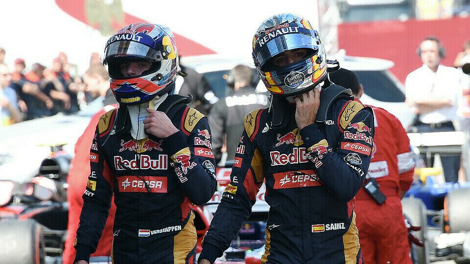 Mit offenem Visier: Carlos Sainz und Max Verstappen haben in der Formel 1 bislang wenig Grund zum Jubeln., Foto: Sutton