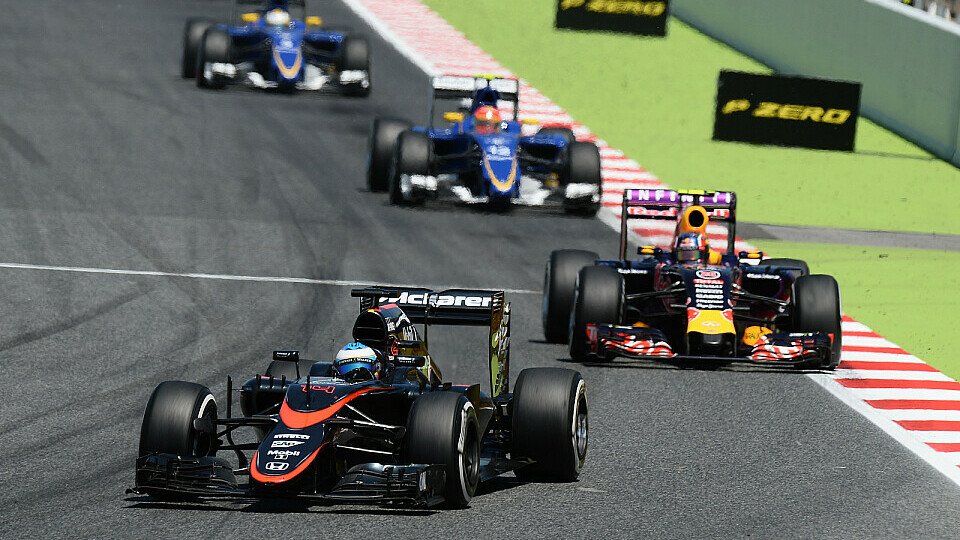 Fernando Alonso erlebte ein desaströses Heim-Rennen, Foto: Sutton