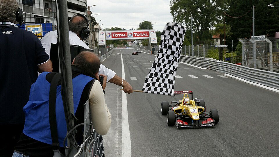 Giovinazzi gewinnt vor Günther und Leclerc, Foto: FIA Formel 3 EM