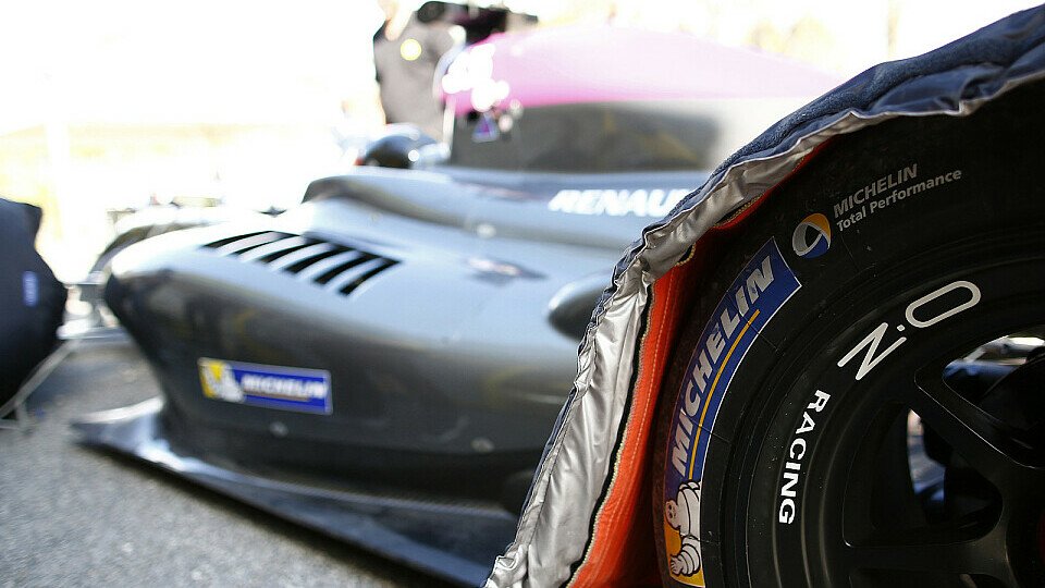 In der Renault Worldseries kommen größere Reifen, Foto: Michelin