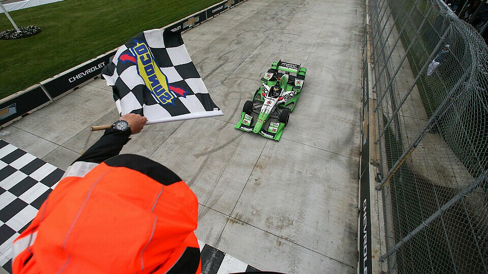 Bourdais feierte seinen ersten Saisonsieg, Foto: IndyCar